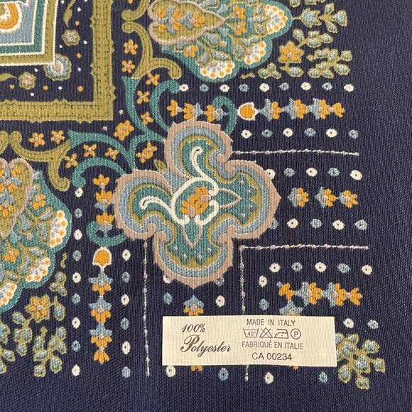 Vintage Paisley Print 100% Polyester Scarf Made in Italy Blue Grn Gold Wht OS - Picture 4 of 8